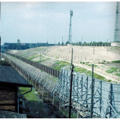 Looking from the west to the east at an unknown location, perhaps Gartenstr. in Wedding